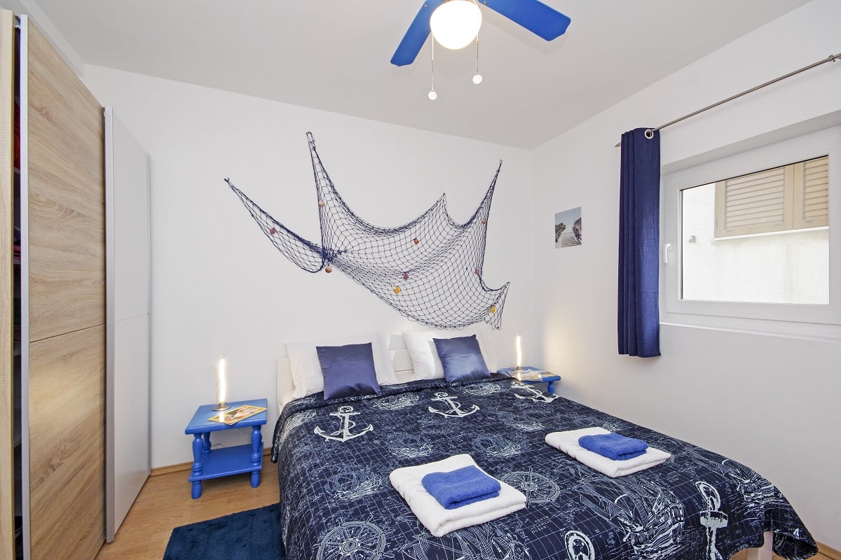 Apartment Žal 1 (2+2), Betina - Murter, Croatia